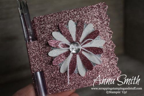 Pen and post-it holder decorated notebook - a quick, easy and inexpensive handmade gift idea - Stampin' Up! 