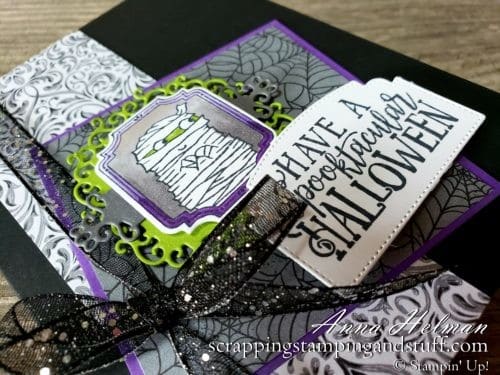 2019 Stampin Up Holiday Catalog Sneak Peek! Stampin Up Spooktacular Bash Halloween card idea and Coffin Treat Boxes!! These would be amazing for a Halloween party or Halloween treats!