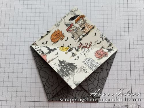 DIY Halloween treat - a folded paper pocket treat holder with tutorial. Super quick and easy to make! With Stampin Up Wonderfully Wicked stamp set in the 2019 Holiday Catalog.