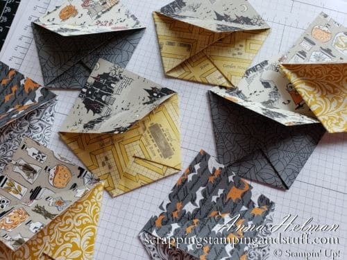 DIY Halloween treat - a folded paper pocket treat holder with tutorial. Super quick and easy to make! With Stampin Up Wonderfully Wicked stamp set in the 2019 Holiday Catalog.