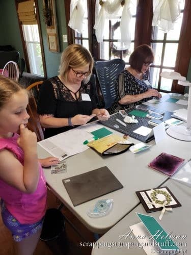 See highlights from our Sassy Stampers Stampin Up demonstrator team retreat! Includes make and takes, a view inside Windmill Lane Farm craft retreat, and more.