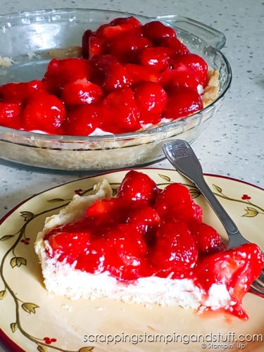 Strawberry Pie With Cream Cheese Recipe - Best Strawberry Pie Ever!