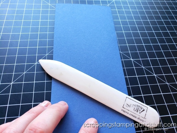 Get your slimline cards to lay flat with this helpful card making trick! Try it today for perfectly flat slimline cards!