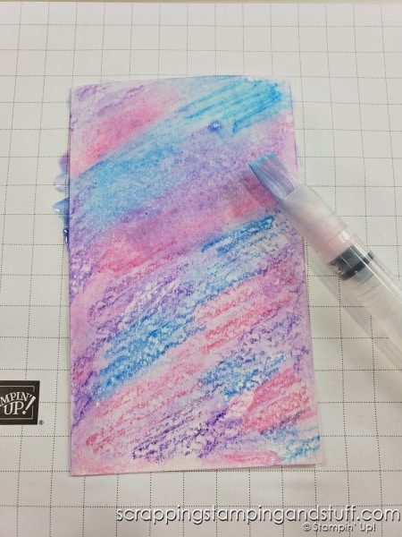 Love the look of watercolor but don't love the mess? Try no-mess watercoloring with watercolor pencils! Click to see how.